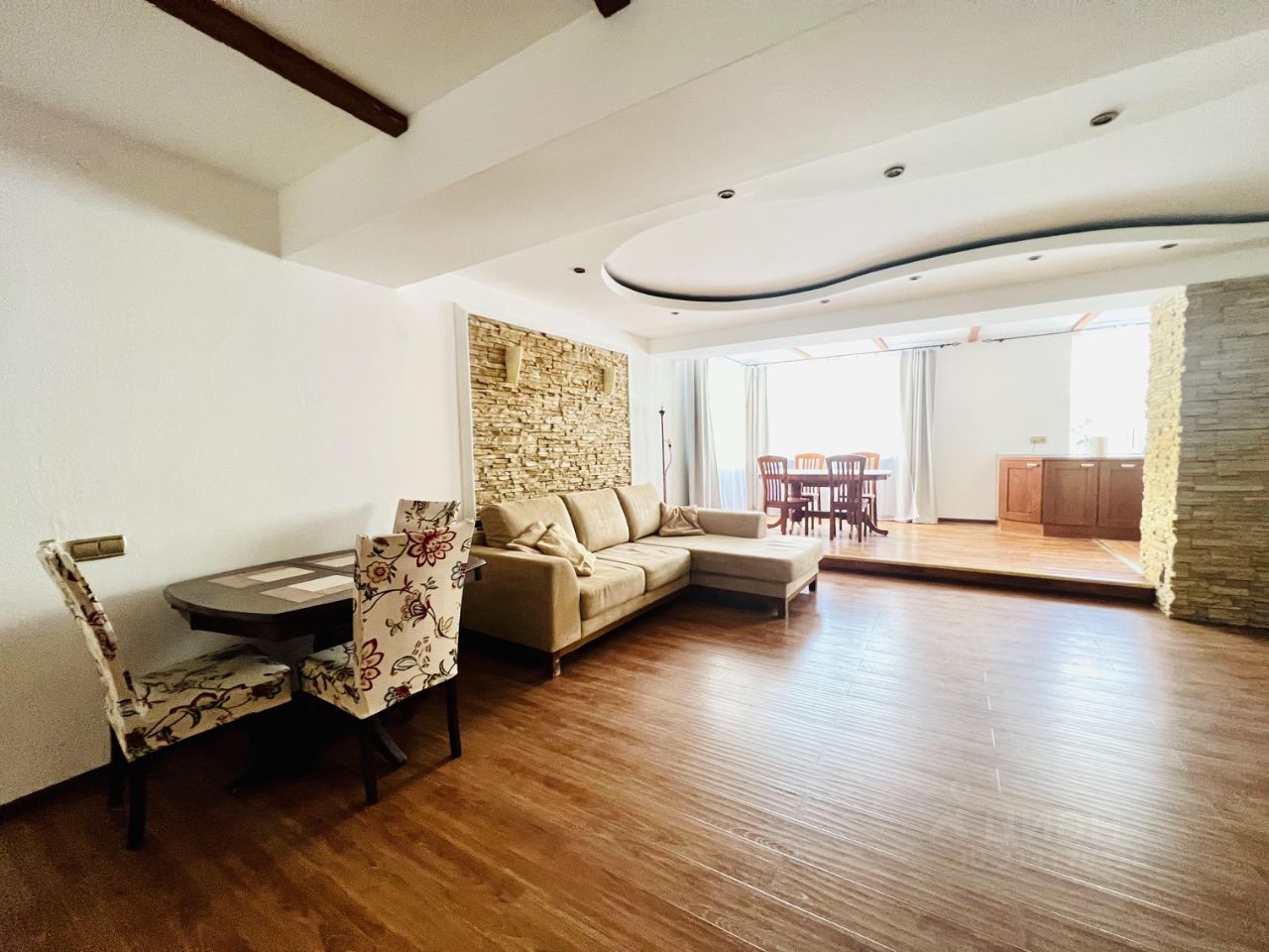 Аренда 4-комн квартиры на вторичном рынке ОК Жемчужина тер., д. Гигирево,  д. кД