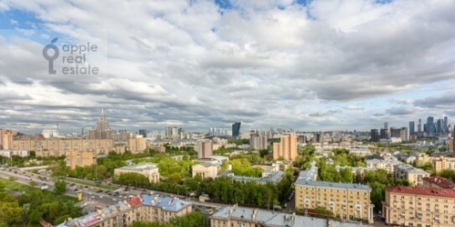 6-комн квартира ул Маршала Соколовского,  д. 1