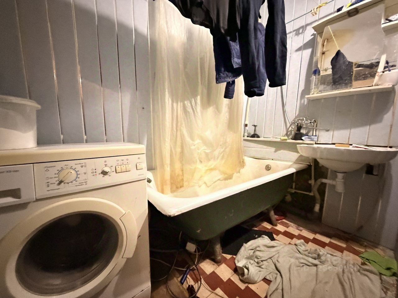 Продажа 2-комн квартиры на вторичном рынке Волхов, Волховский проспект, 39