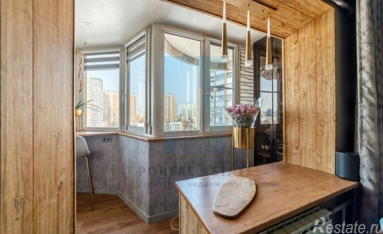 Продажа 3-комн квартиры на вторичном рынке ул Гурьянова,  д. 17,  к. 1