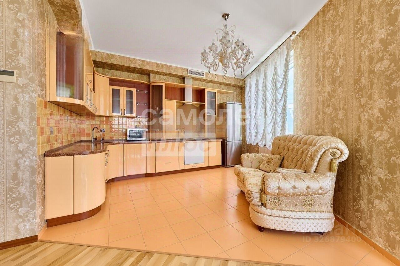 Продажа 3-комн квартиры на вторичном рынке Мосфильмовская улица, 70к1
