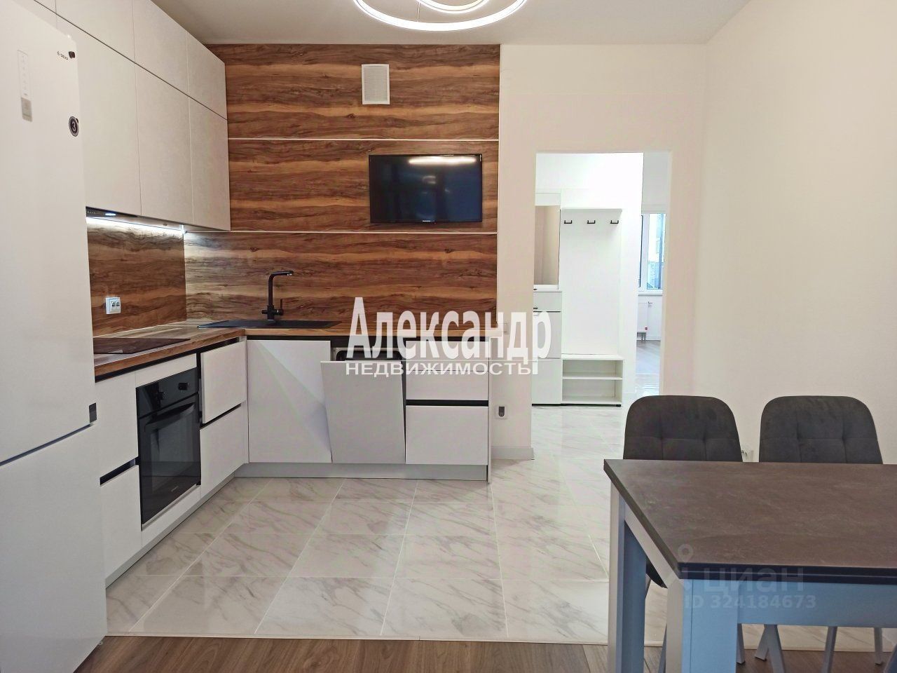 Продажа 2-комн квартиры на вторичном рынке пос. Бугры, аллея Ньютона, 2