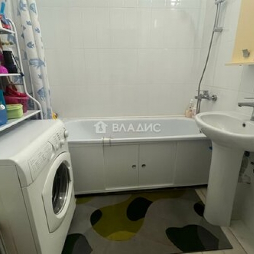 2-комн квартира улица Нижняя Хохловка,  д. 8