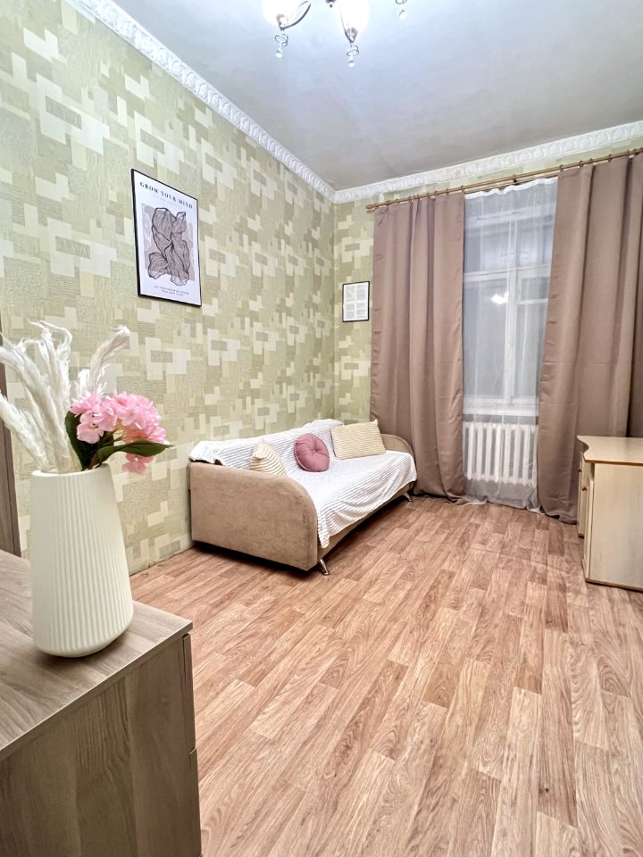 Продажа комнаты Московский проспект, 186