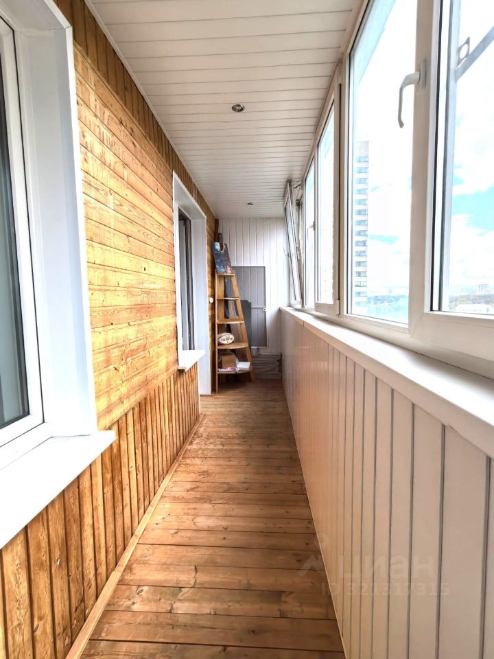 Продажа 2-комн квартиры на вторичном рынке Кронштадтский бульвар, 43К2