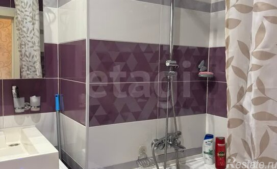 Продажа 2-комн квартиры на вторичном рынке Бухарестская ул,  д. 80