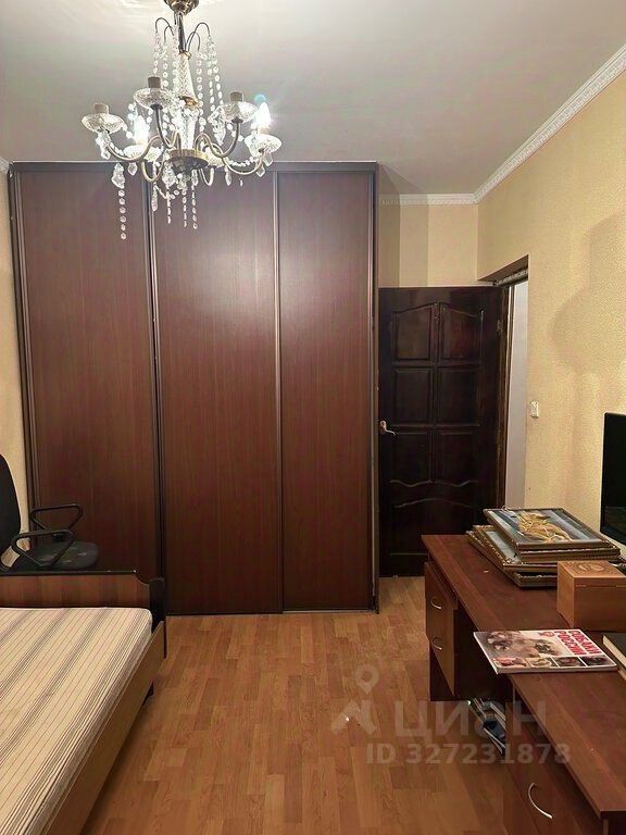 Продажа 3-комн квартиры на вторичном рынке улица Академика Анохина, 38К4
