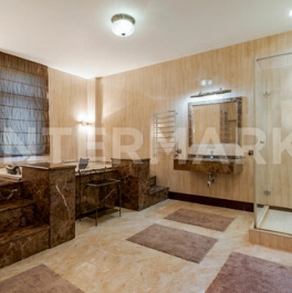 Продажа 4-комн квартиры на вторичном рынке Тверской-Ямской 1-й пер,  д. 11