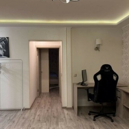 Продажа 2-комн квартиры на вторичном рынке Очаковская Б. ул,  д. 44 к1