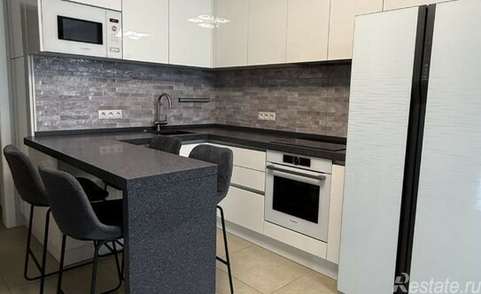 Продажа 4-комн квартиры на вторичном рынке ул Газопровод,  д. 2,  к. 4