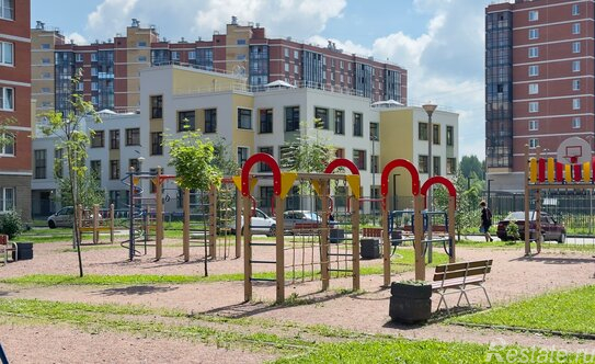 Продажа 2-комн квартиры на вторичном рынке улица Севастьянова,  д. 28 к1