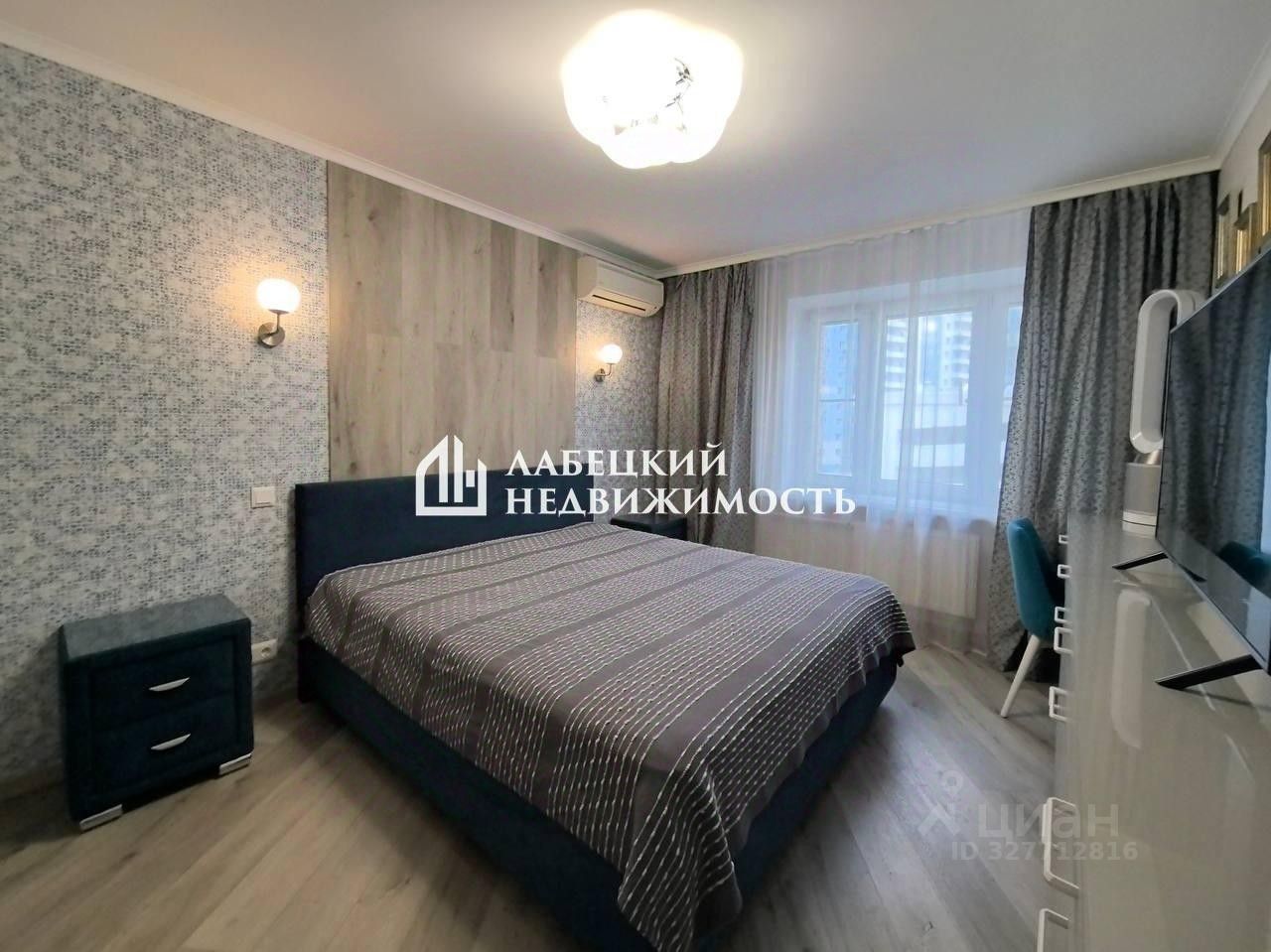 Продажа 3-комн квартиры на вторичном рынке улица Беринга, 23к2