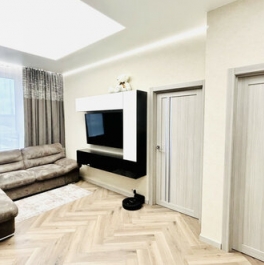 Продажа 2-комн квартиры на вторичном рынке Скандинавский б-р,  д. 5 к3