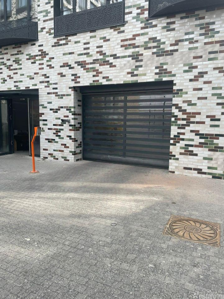 Продажа гаража Новоданиловская набережная,  д. 8