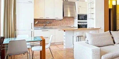 3-комн квартира улица Петровка, 28