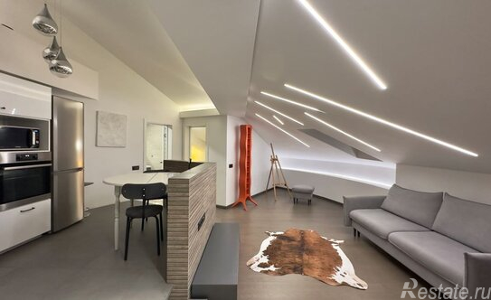 Продажа 2-комн квартиры на вторичном рынке площадь Борьбы,  д. 15