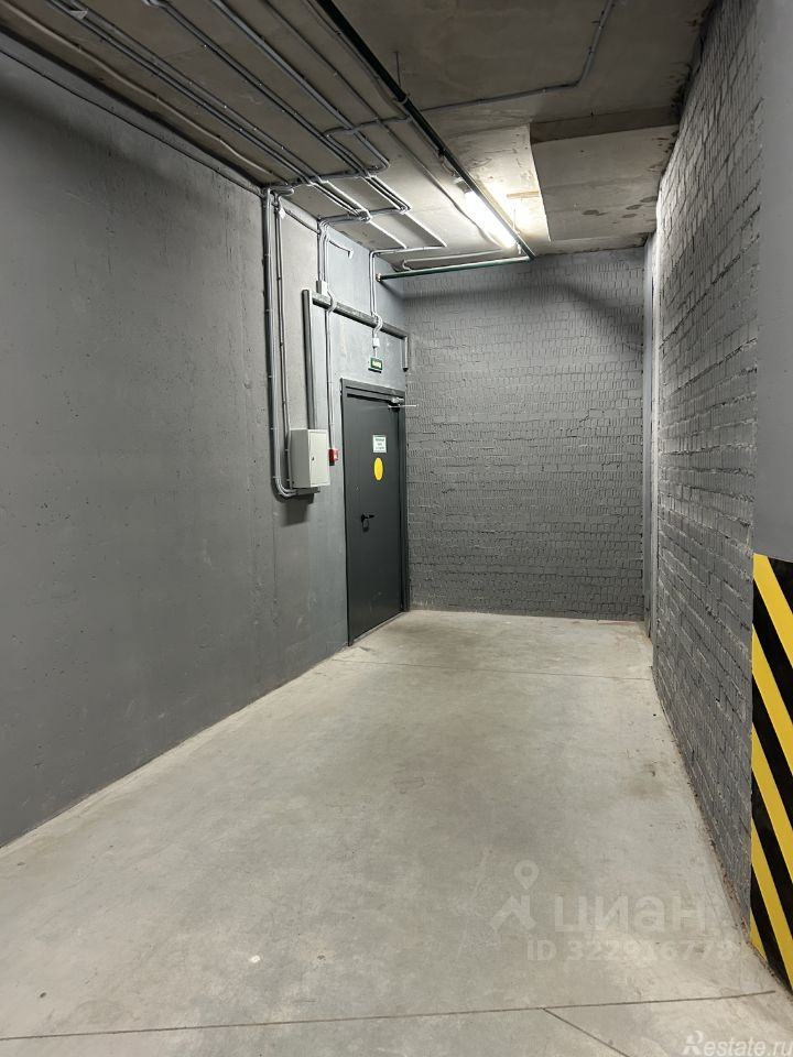 Аренда гаража улица Кустодиева,  д. 5 к1