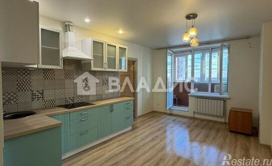 Продажа 2-комн квартиры на вторичном рынке Южный, улица Твардовского,  д. 44