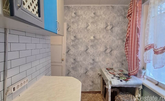 Продажа 2-комн квартиры на вторичном рынке Чехов-7 г,  д. 4