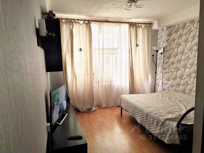 Продажа 3-комн квартиры на вторичном рынке улица Карпинского, 11к1