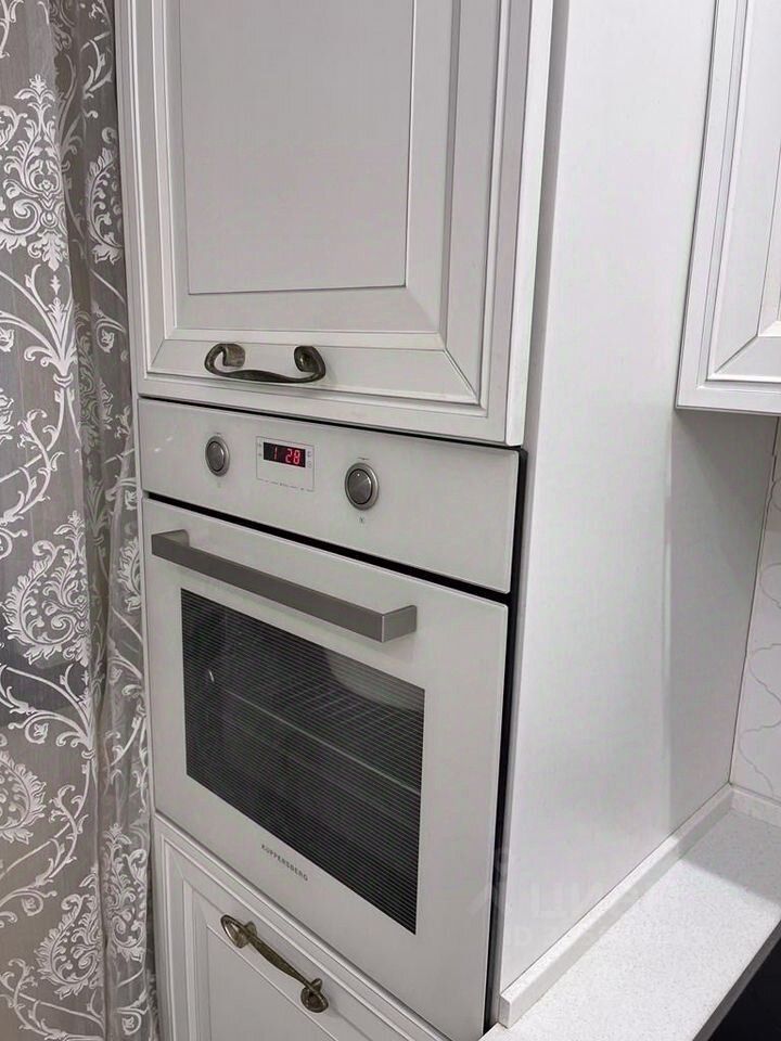 Продажа 2-комн квартиры на вторичном рынке Чехов, улица Чехова, 79к2