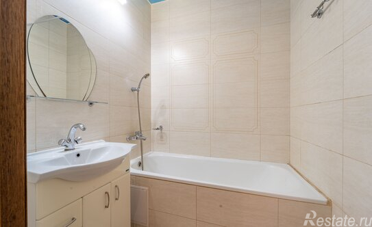 Продажа 1-комн квартиры на вторичном рынке Всеволожск, ул Александровская,  д. 79,  к. 2