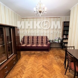 Аренда 2-комн квартиры на вторичном рынке Шенкурский проезд,  д. 6Б