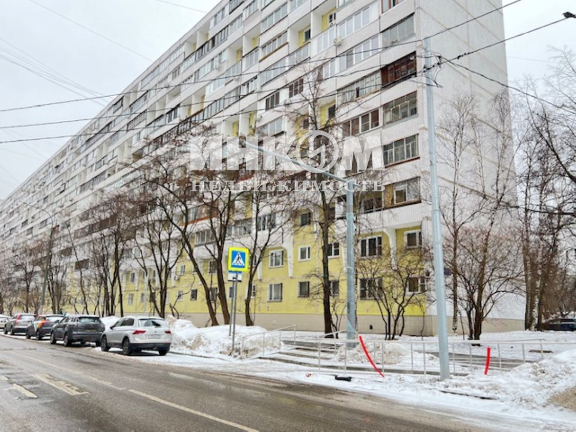 Продажа 2-комн квартиры на вторичном рынке Магнитогорская улица,  д. 13