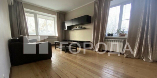 3-комн квартира улица Алексея Свиридова,  д. 5