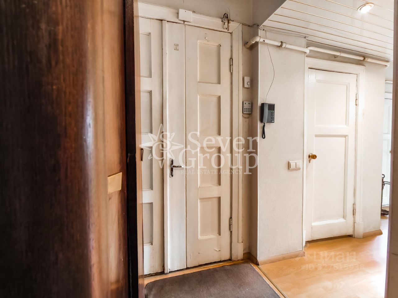 Продажа 3-комн квартиры на вторичном рынке Заневский проспект, 13