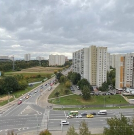 Продажа 3-комн квартиры на вторичном рынке Старокачаловская улица,  д. 4