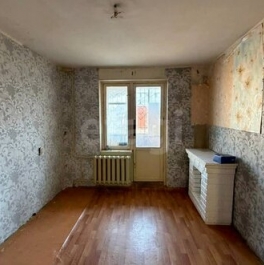 Продажа 1-комн квартиры на вторичном рынке Кириши, ул Нефтехимиков,  д. 6