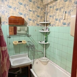 Продажа 2-комн квартиры на вторичном рынке Апрелевка г, Августовская ул,  д. 36