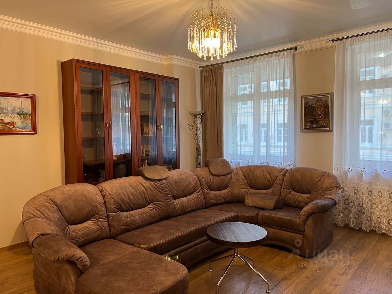 Аренда 2-комн квартиры на вторичном рынке Кирочная улица, 31к2