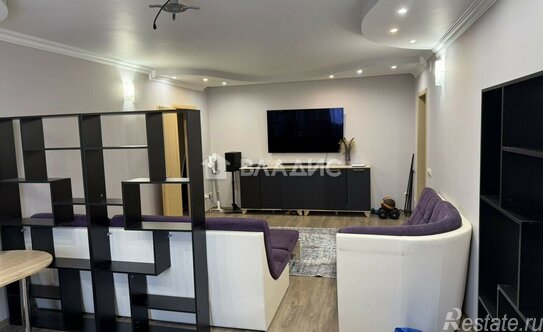 Продажа 3-комн квартиры на вторичном рынке ул Новгородская,  д. 37