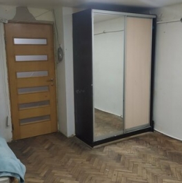 Продажа 2-комн квартиры на вторичном рынке 15-я линия,  д. 34