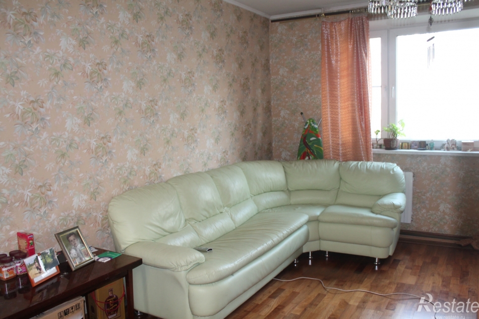 Продажа 2-комн квартиры на вторичном рынке Волжский Бульвар 114 А кв-л ,  к. 7