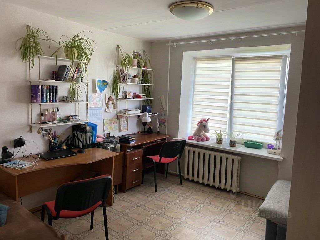 Продажа 2-комн квартиры на вторичном рынке проспект Космонавтов, 24