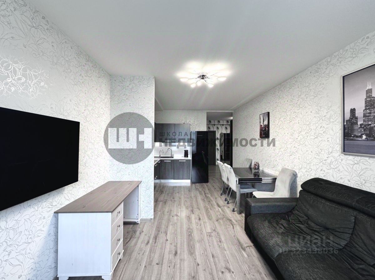 Продажа 3-комн квартиры на вторичном рынке улица Композиторов, 12