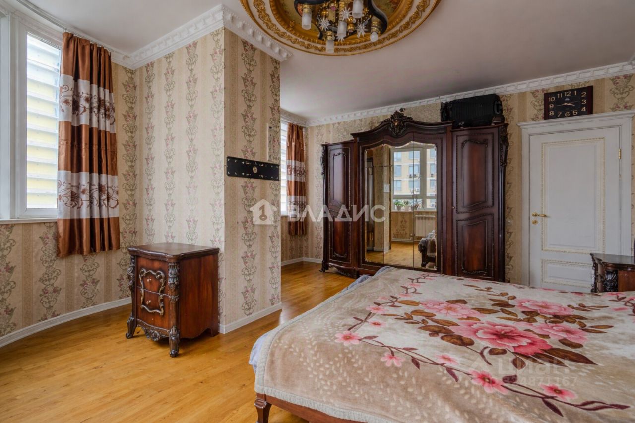 Продажа 3-комн квартиры на вторичном рынке улица Мельникова, 3к2