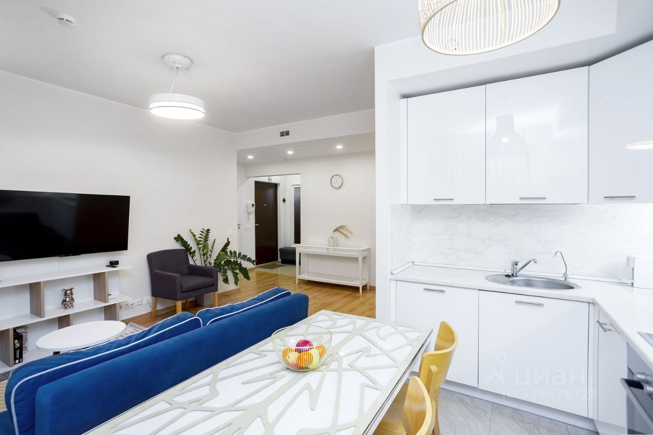 Продажа 2-комн квартиры на вторичном рынке Аптекарский проспект, 18