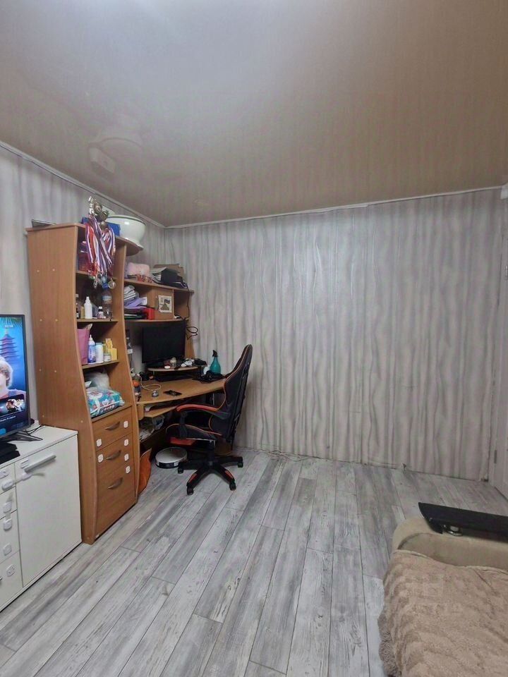 Продажа 1-комн квартиры на вторичном рынке Климовск мкр, улица Школьная,  д. 7
