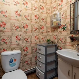 Продажа 3-комн квартиры на вторичном рынке ул Оптиков,  д. 49,  к. 2