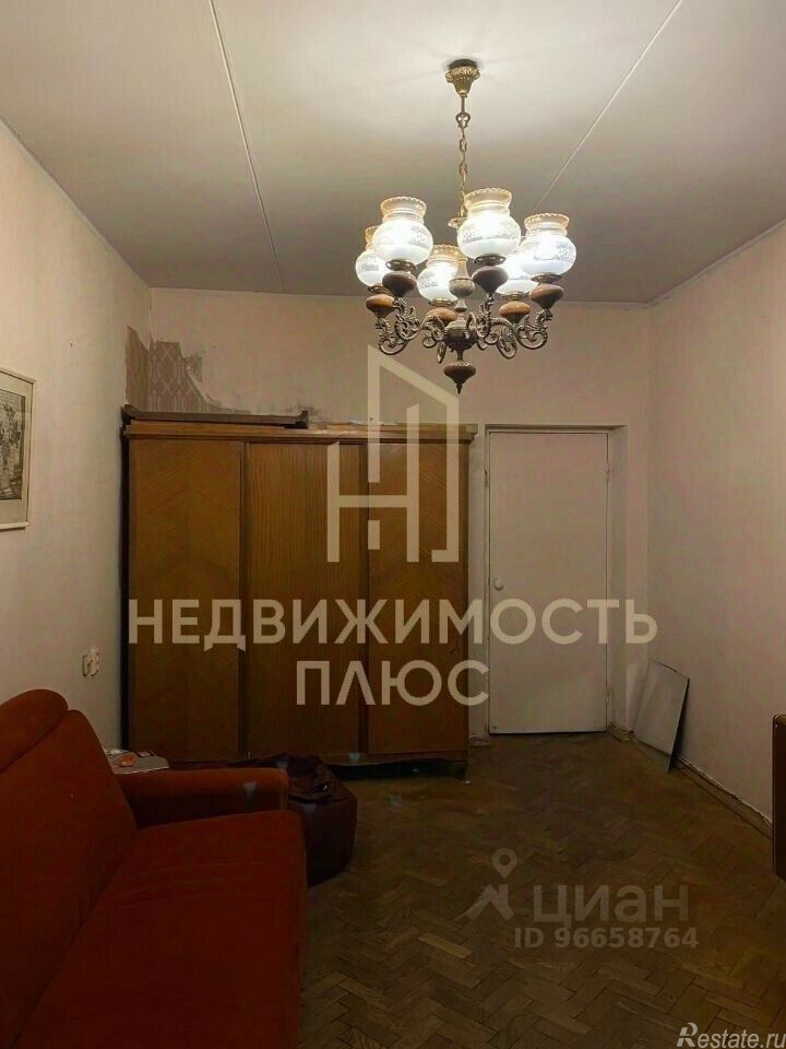 Продажа 2-комн квартиры на вторичном рынке Ростовская наб,  д. 3