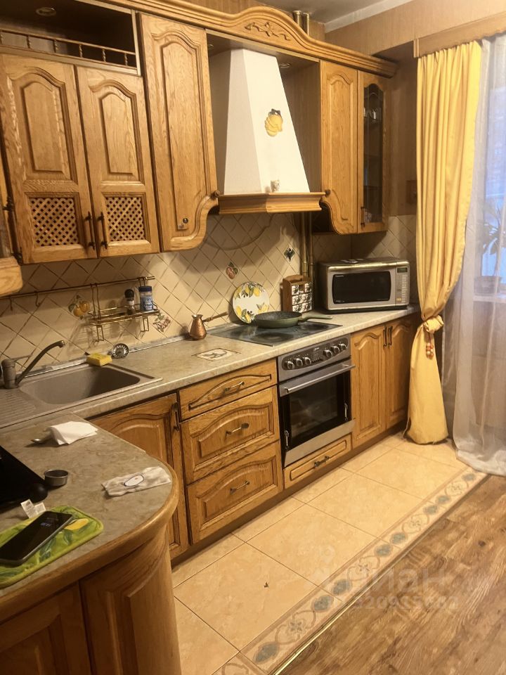 Продажа 3-комн квартиры на вторичном рынке Перовское шоссе, 6