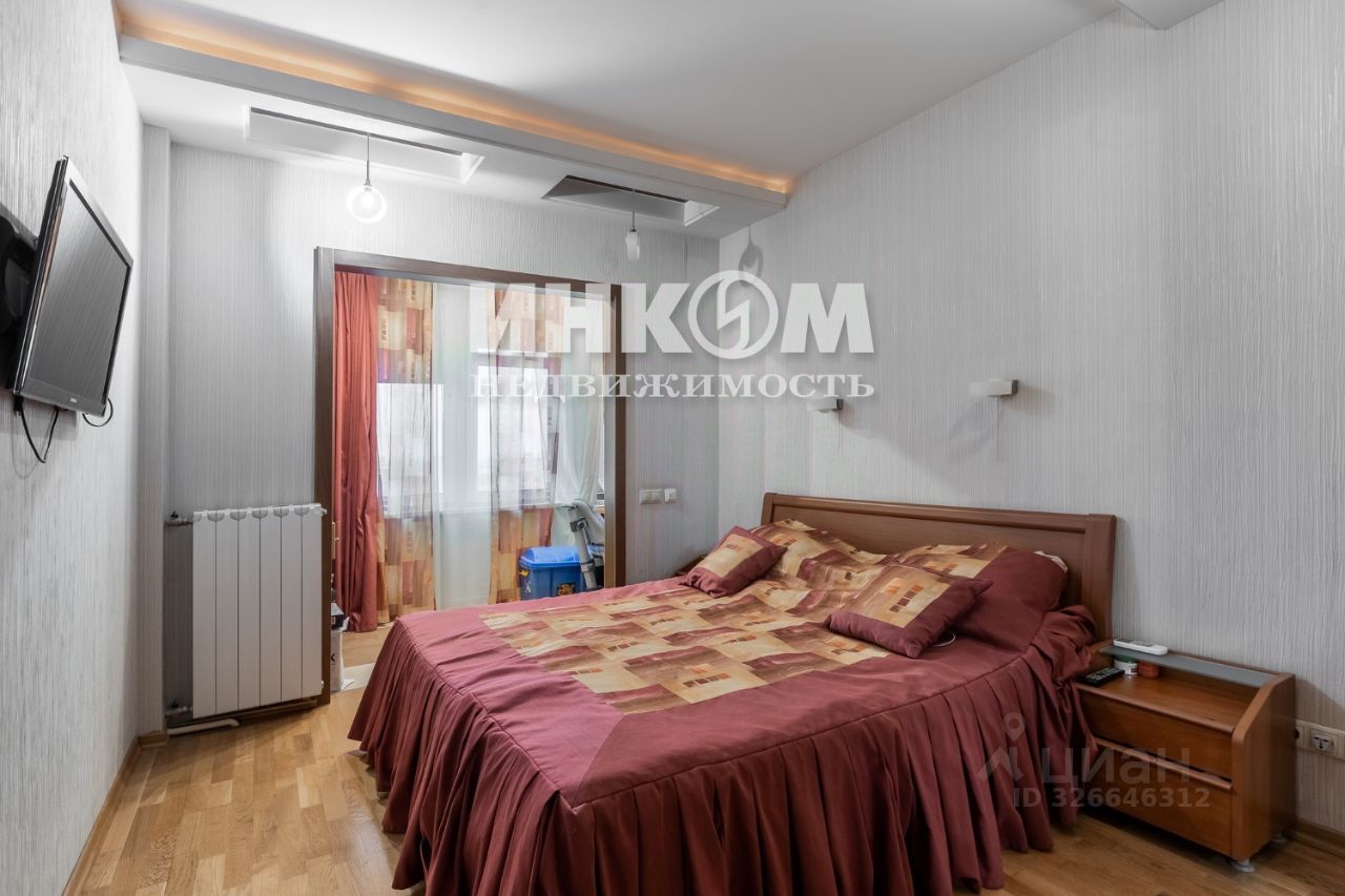 Продажа 3-комн квартиры на вторичном рынке Совхозная улица, 41