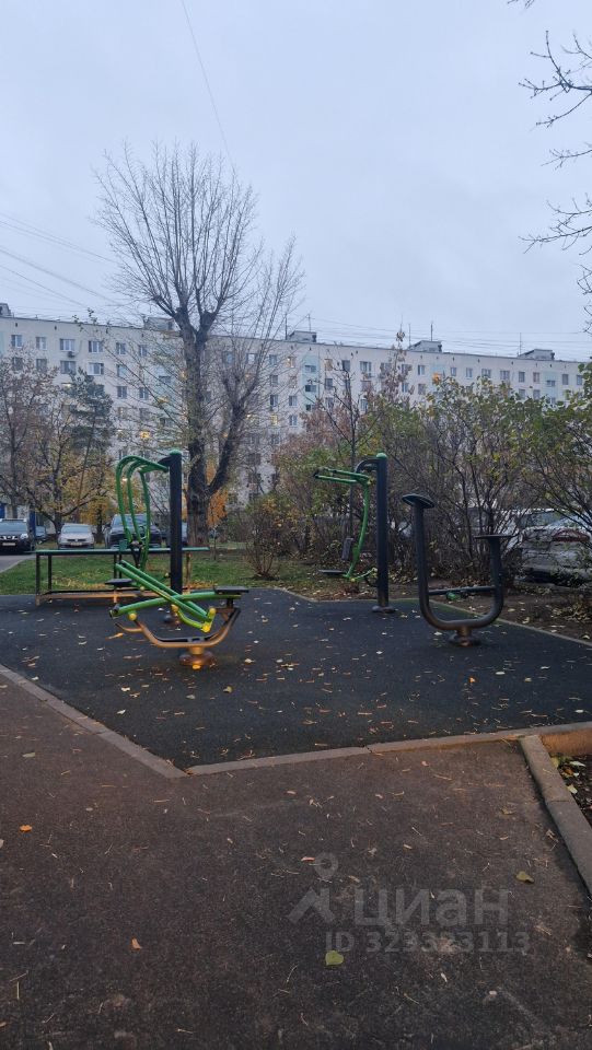 Продажа 3-комн квартиры на вторичном рынке Краснодонская улица, 27