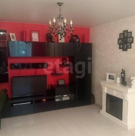 Продажа 2-комн квартиры на вторичном рынке проезд Дежнёва,  д. 2