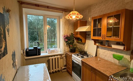 Продажа 1-комн квартиры на вторичном рынке Петергоф г, Разведчика б-р,  д. 6,  к. 1