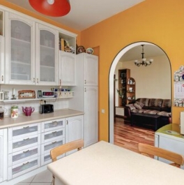 Продажа 4-комн квартиры на вторичном рынке Варшавское ш